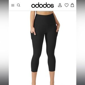 Capri Pocket Leggings